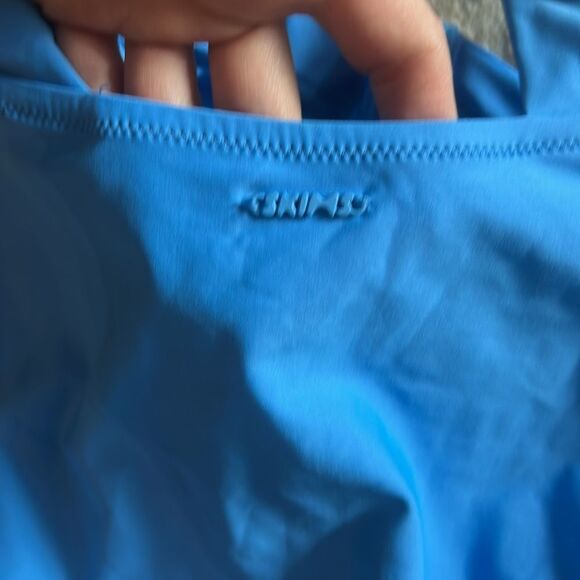 SKIMS NWT Signature swim Underwire One-piece S - Picture 9 of 9